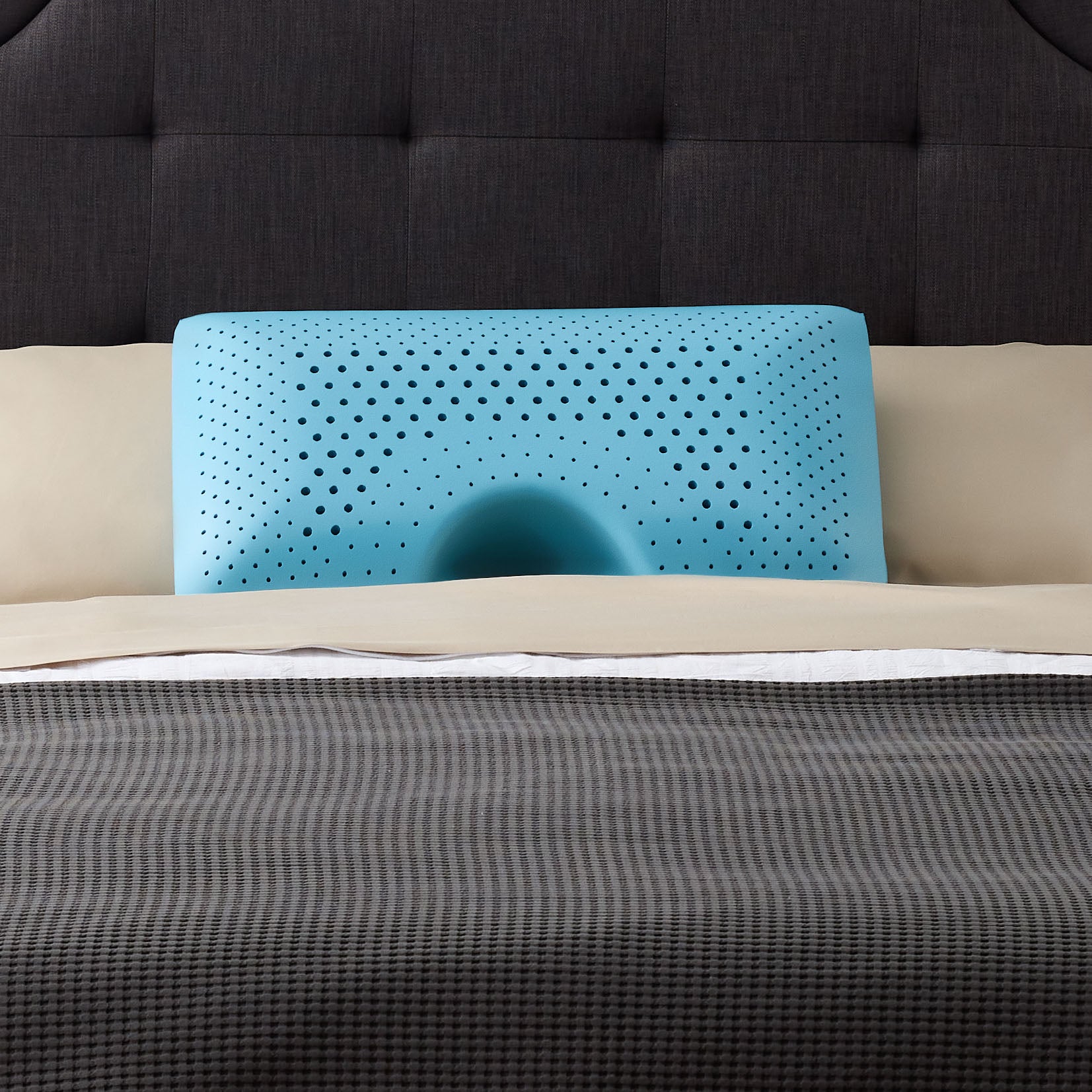 Shoulder Zoned Dough® Pillow
