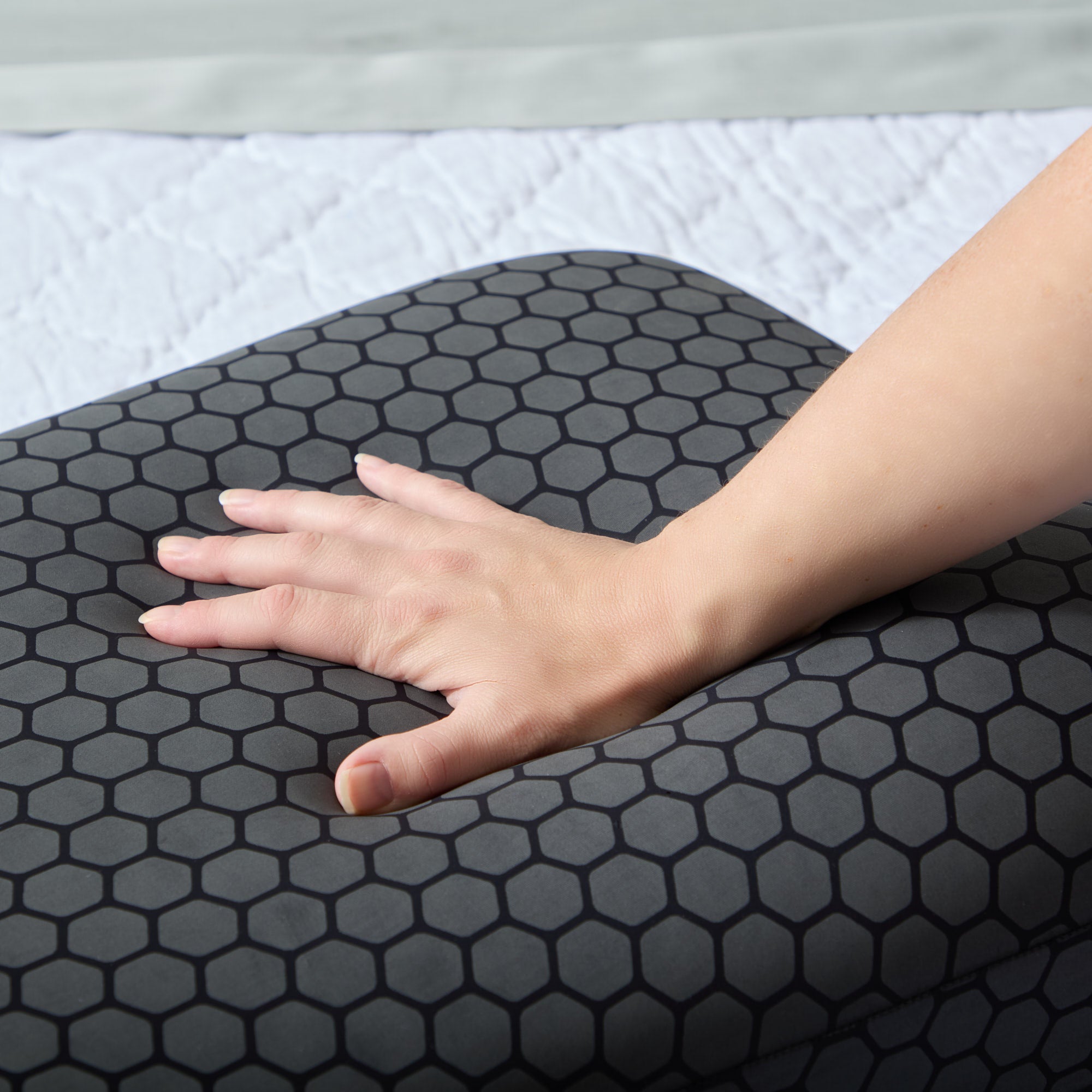 HexCurve™ Pillow 
