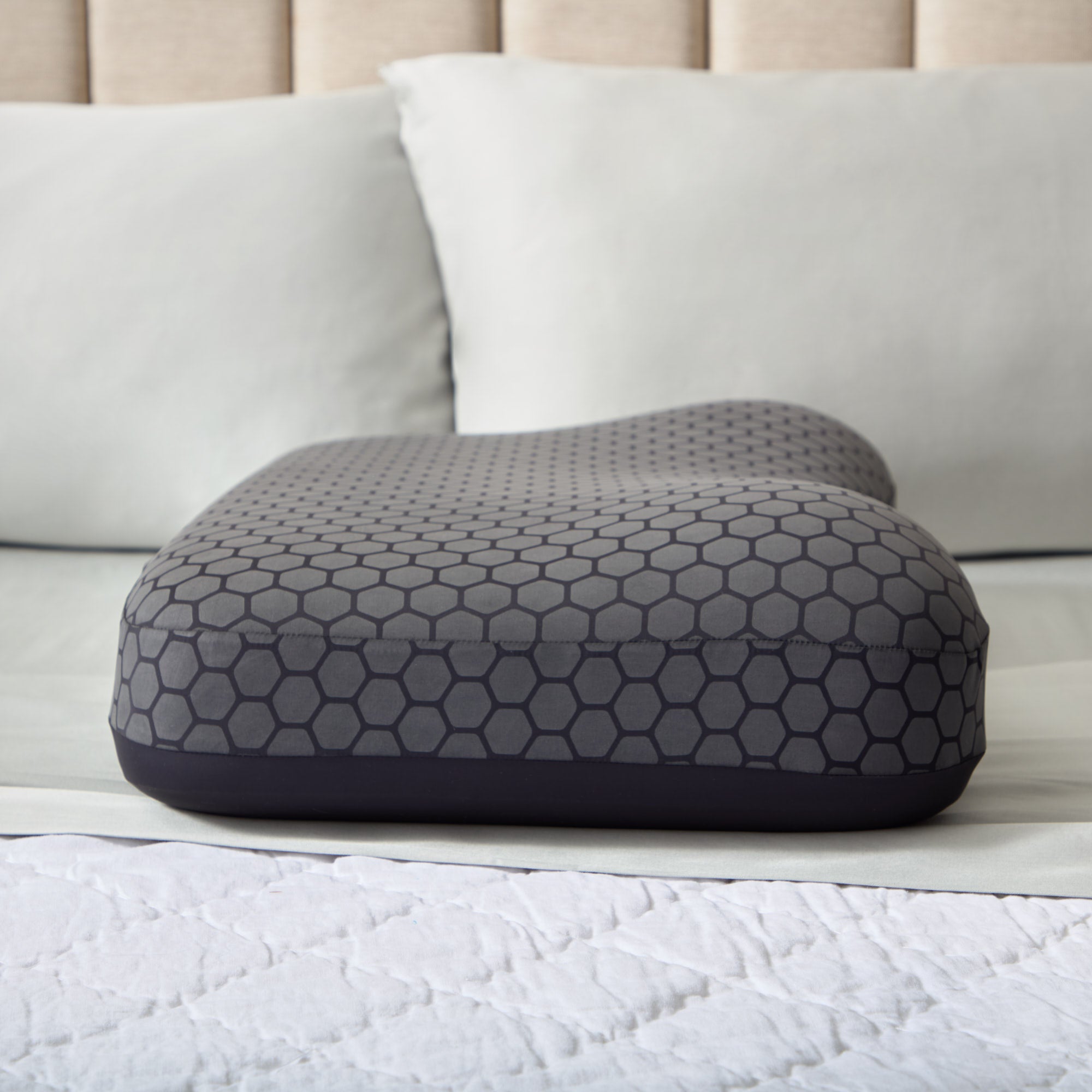 HexCurve™ Pillow 